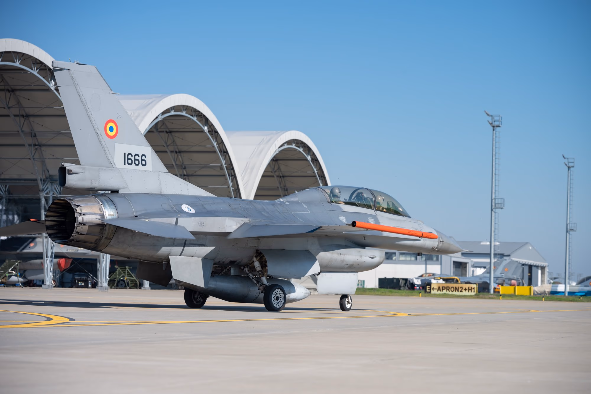 Román F-16-os, fedélzeti szám 1666, a Fetești-i légi bázison