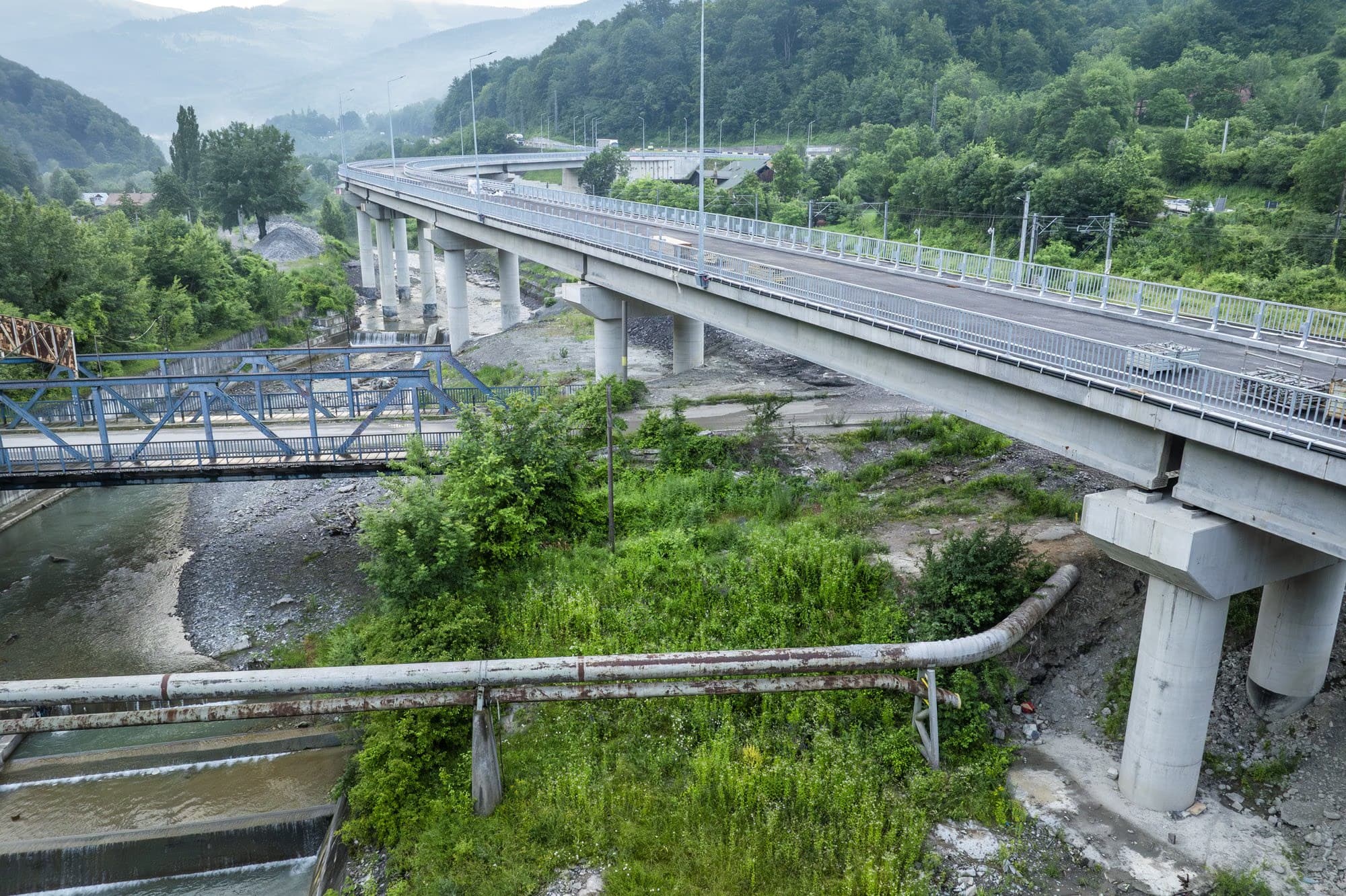 Pod Centura Comarnic, ramură veche industrială de tranziție lateral, vedere intersecție