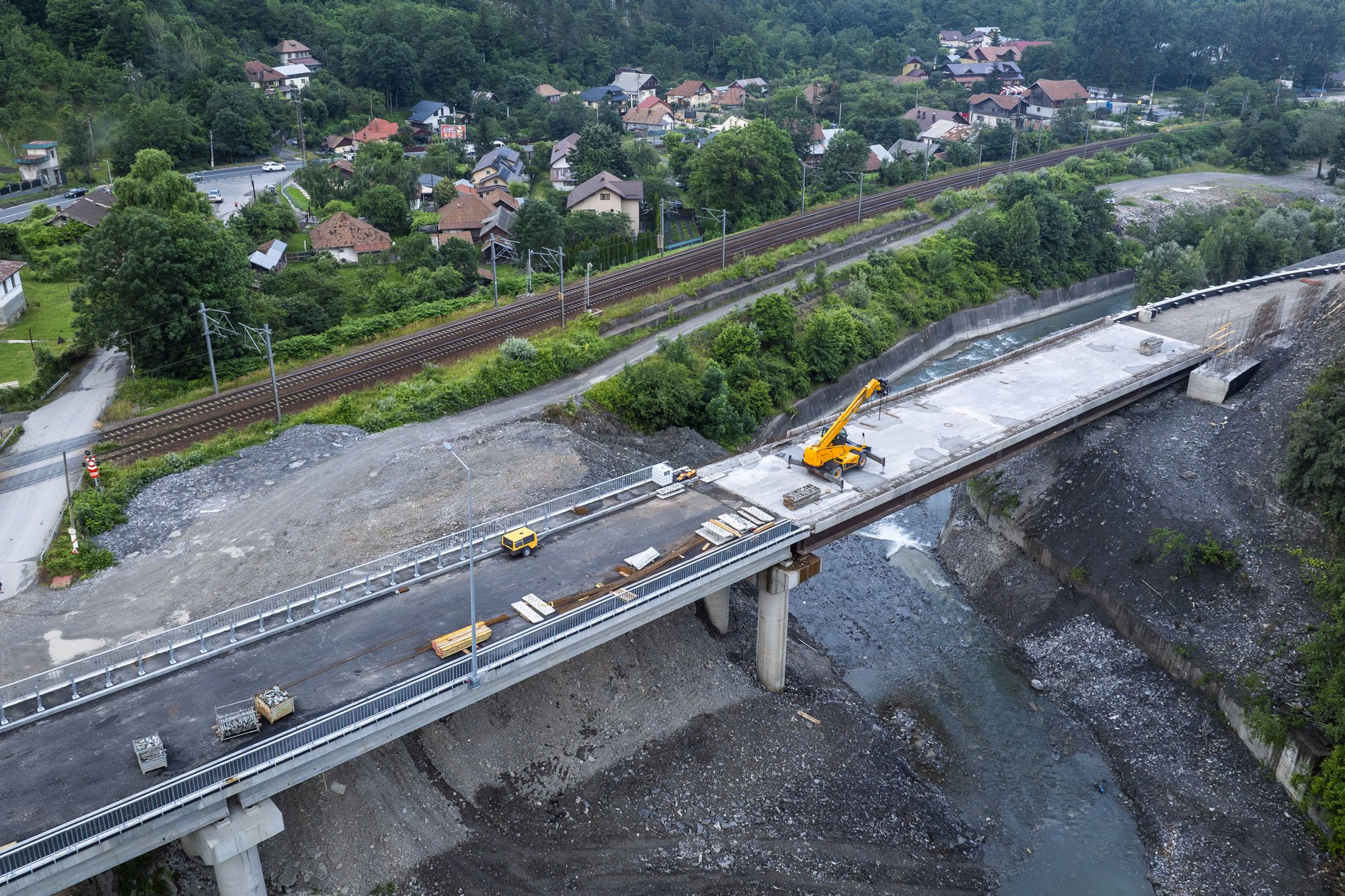 Detail of the Comarnic Bypass bridge in finishing phase