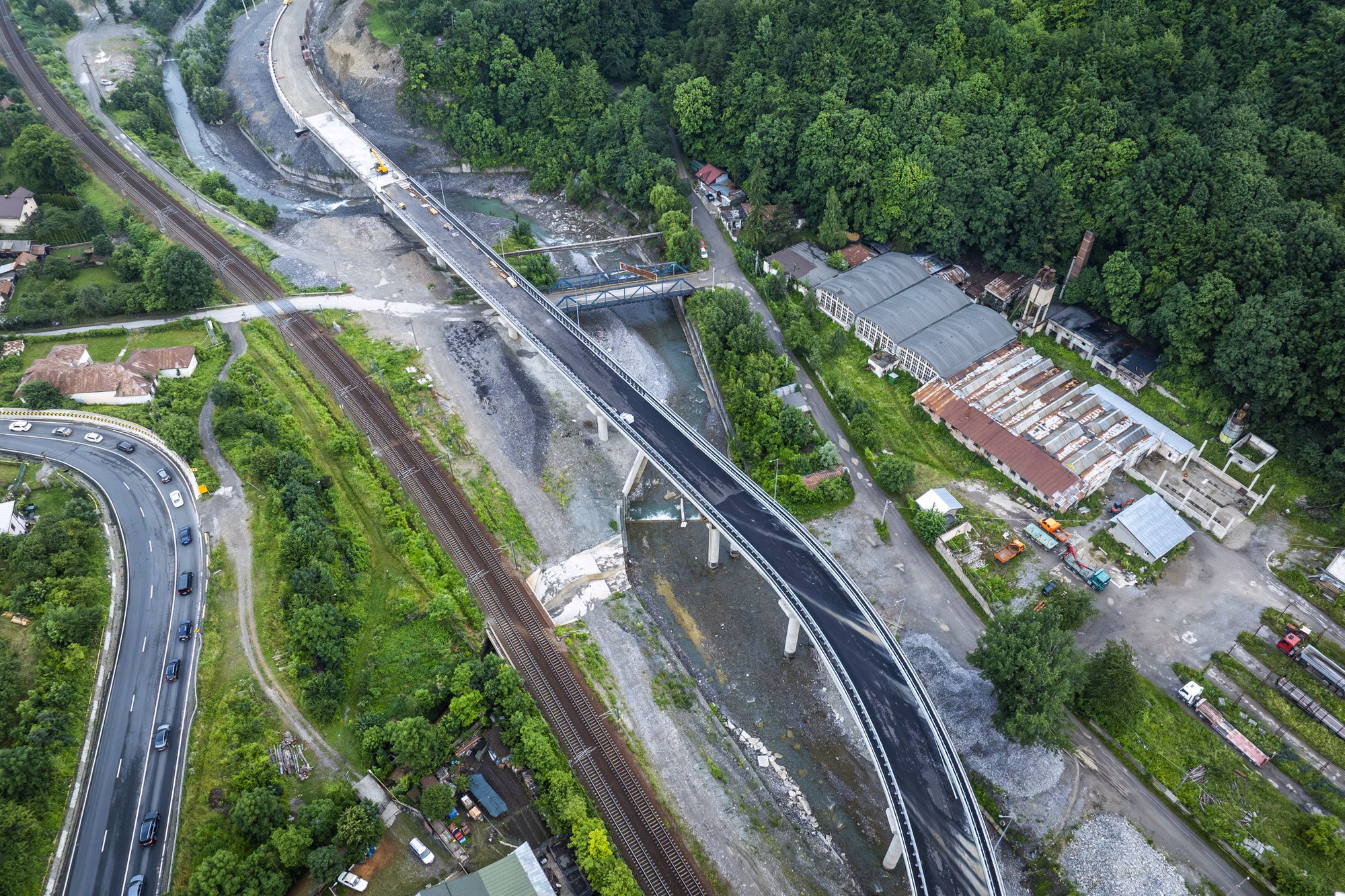 Aerial view of DN1 in a queue next to the Comarnic Bypass construction site, summer 2026