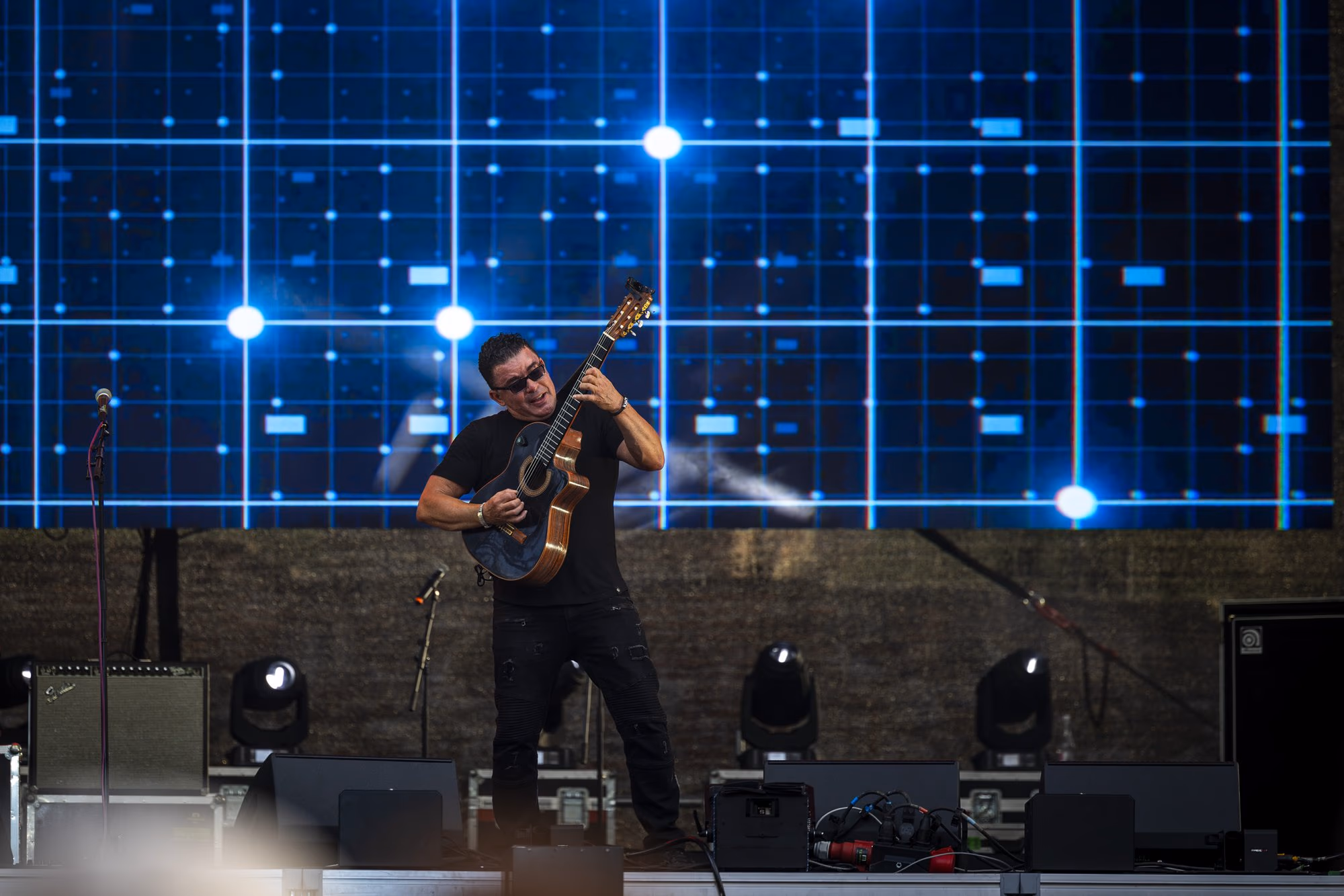 Marty Cintron, No Mercy — on stage in Romania. Photo: AdiCoco.com