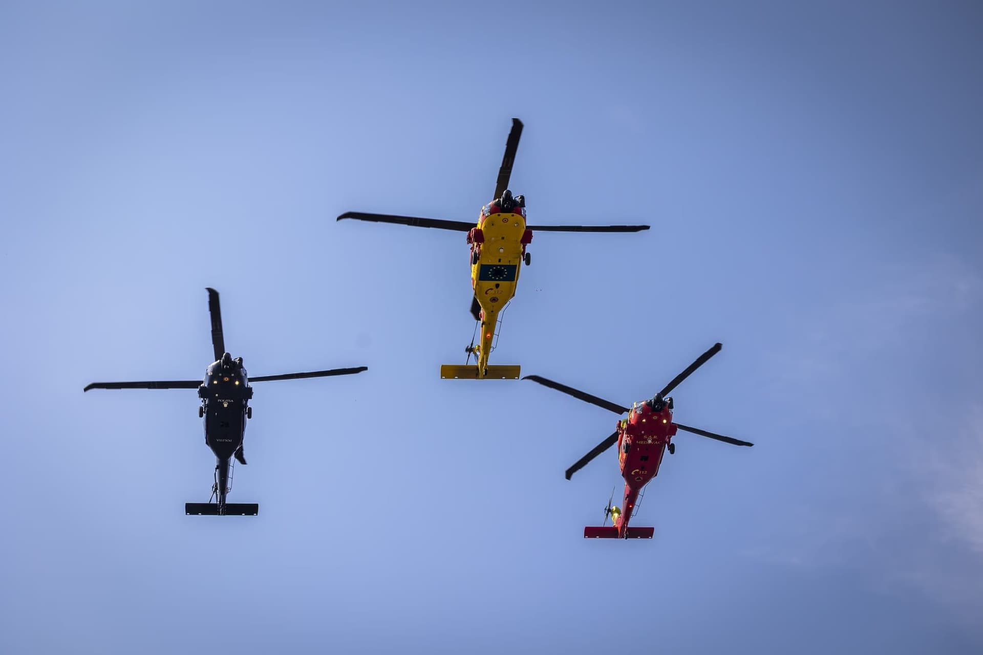 Interior Ministry helicopters in formation. Photo: AdiCoco.com