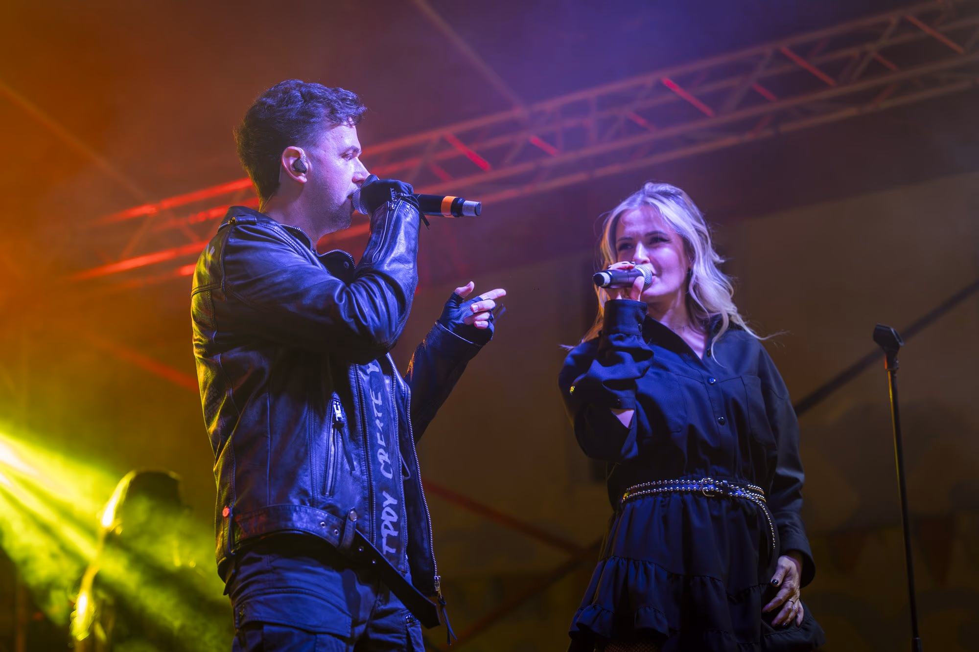 KEO és Alina Crișan duettben