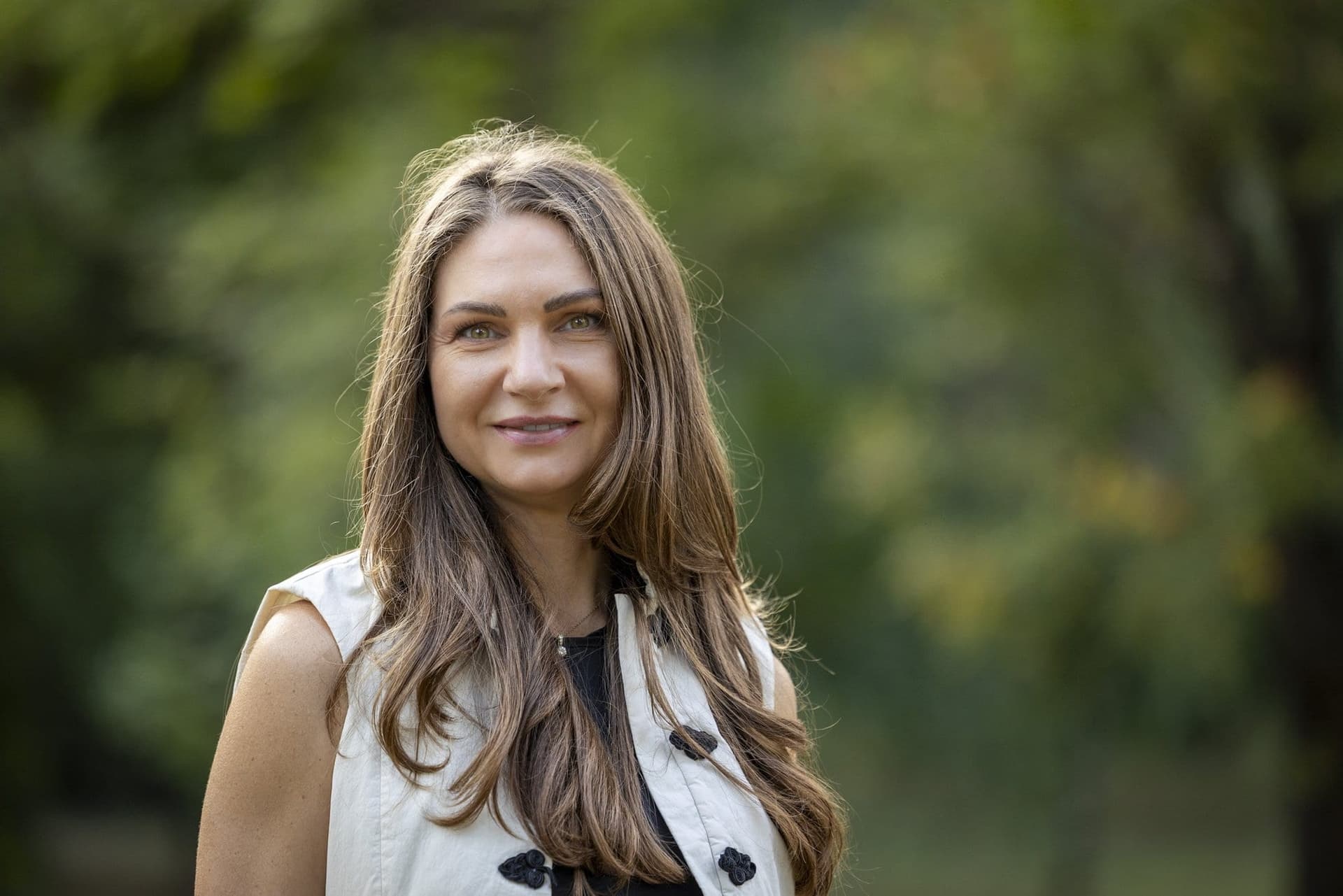 Nadia Eperjessy, nutriționist, portret în aer liber